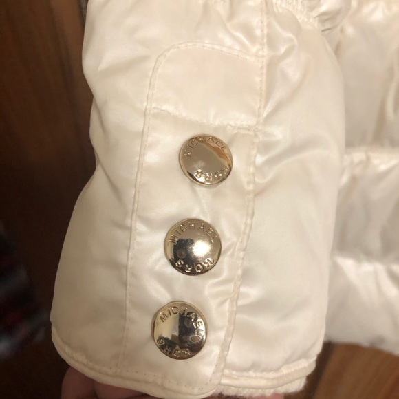 MIcheal Kors puffer coats - Picture 4 of 7